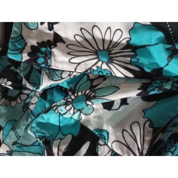 Ladies 14 Floral Skirt A-Line White‎ Blue Black Flowers Print Spring Summer Cute - Picture 5 of 7